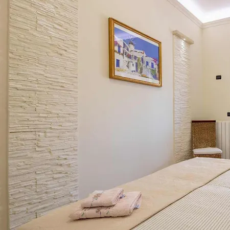 לינה וארוחת בוקר Pilella *